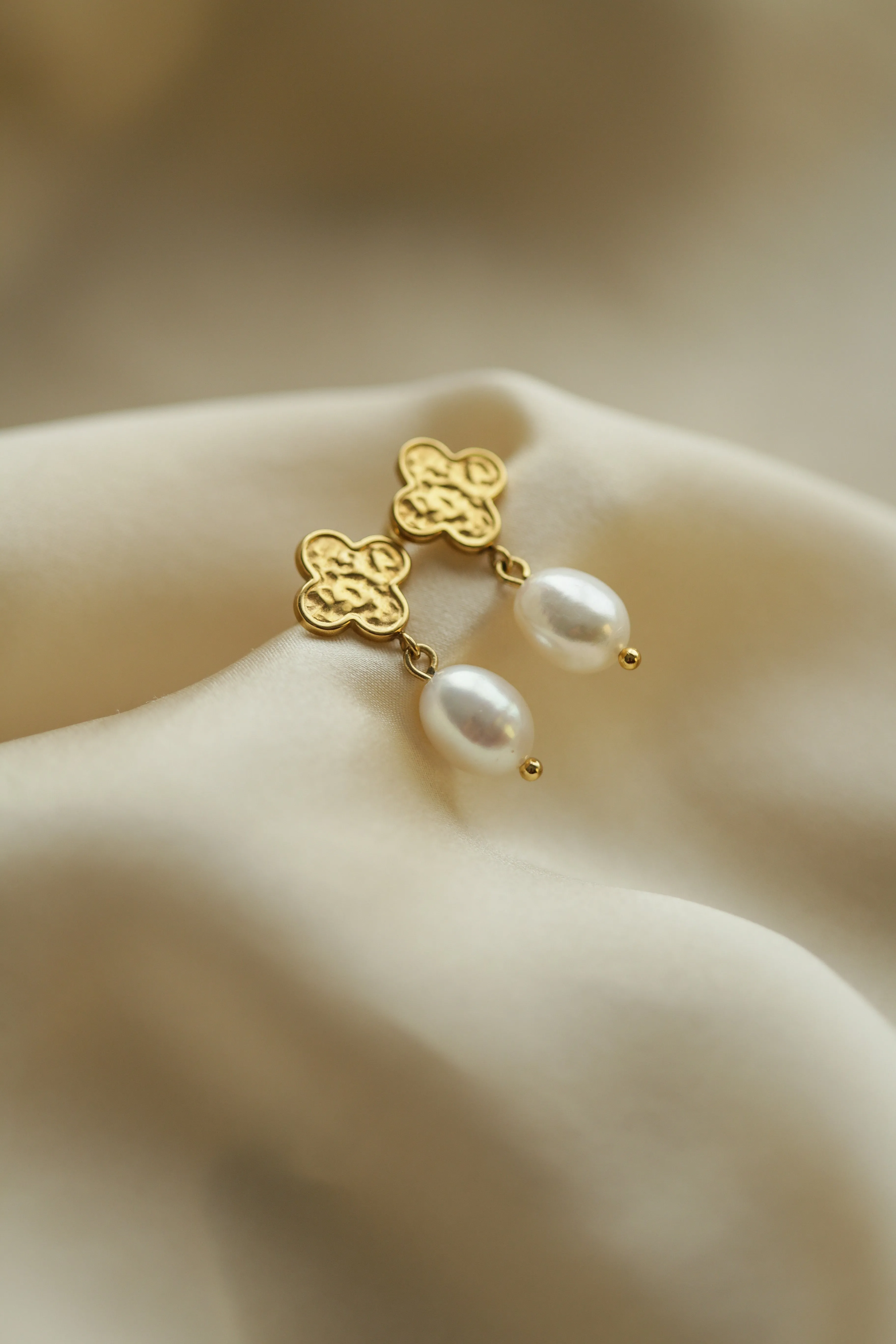 Clover & Pearl Drop Earrings