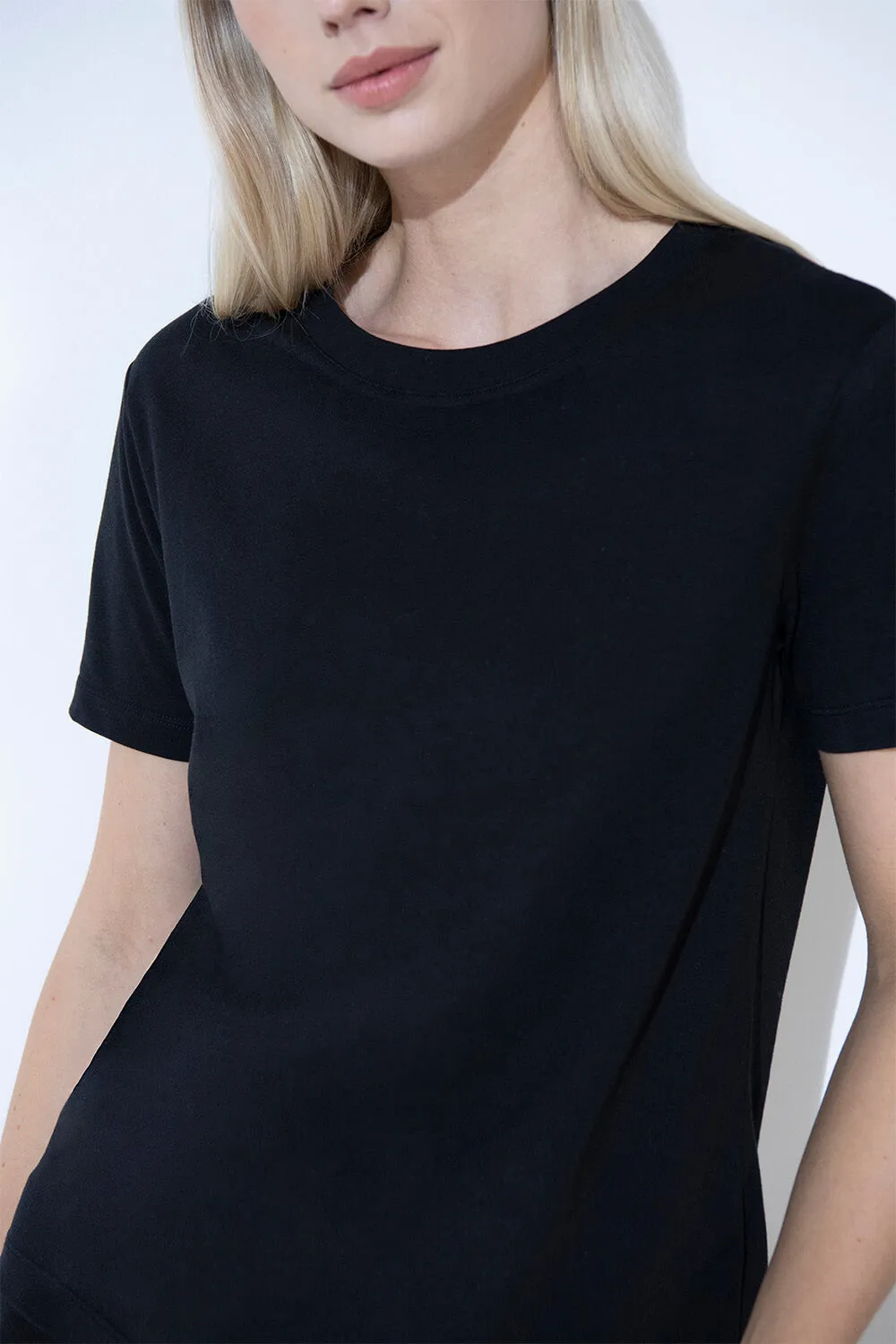 Curve Everyday T-shirt - Black