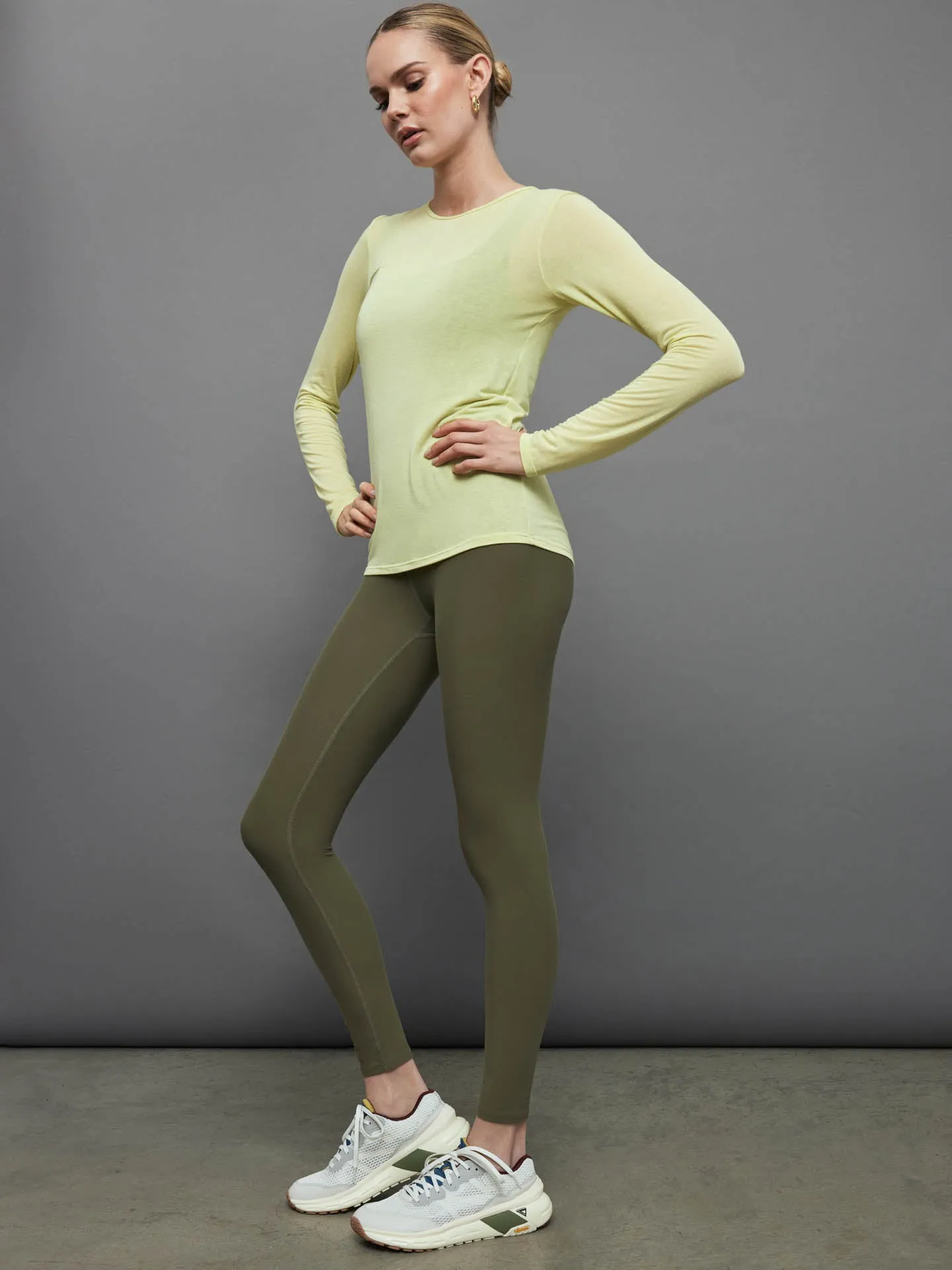 Dasha Longsleeve - PALE GREEN