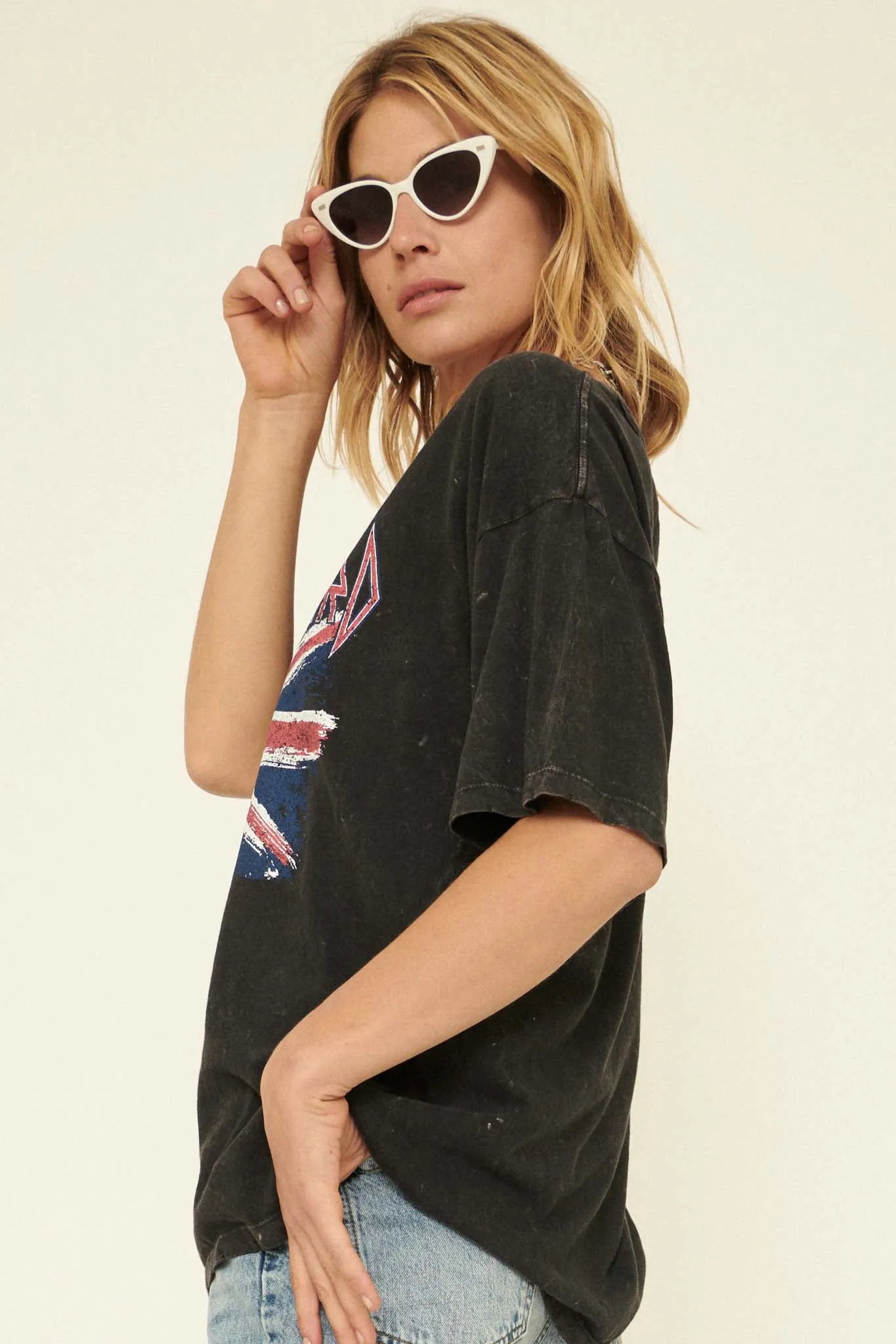 Def Leppard Union Jack Distressed Graphic Tee