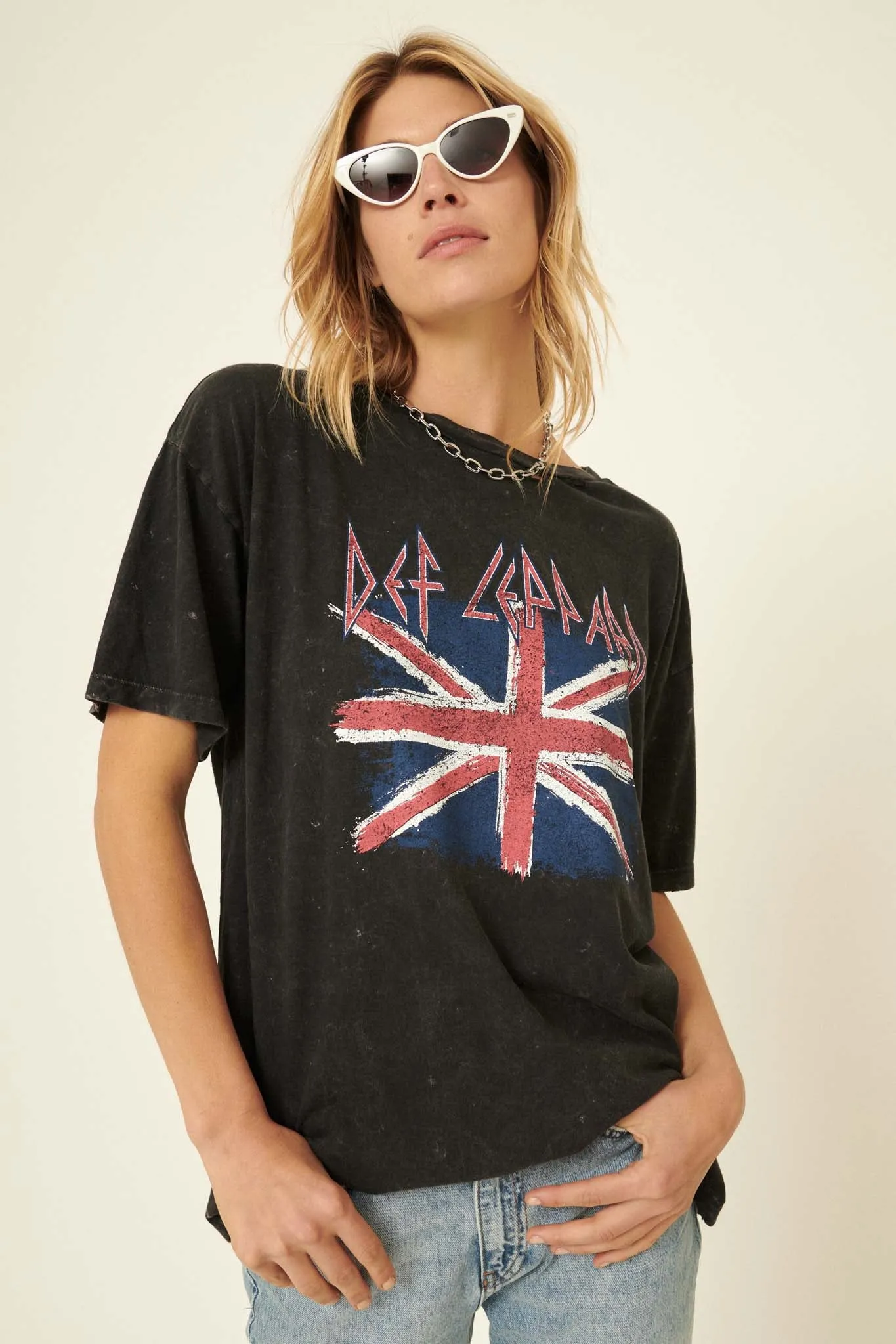 Def Leppard Union Jack Distressed Graphic Tee