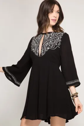 Dress W/ Bohemian Embroidery & Keyhole