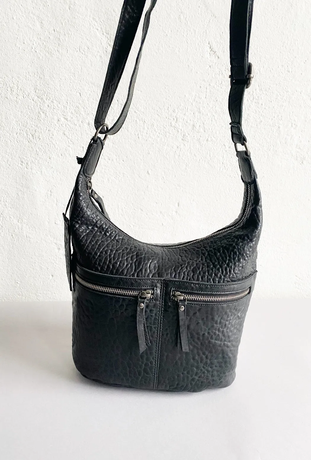 Gita Bubble Leather Purse, Black