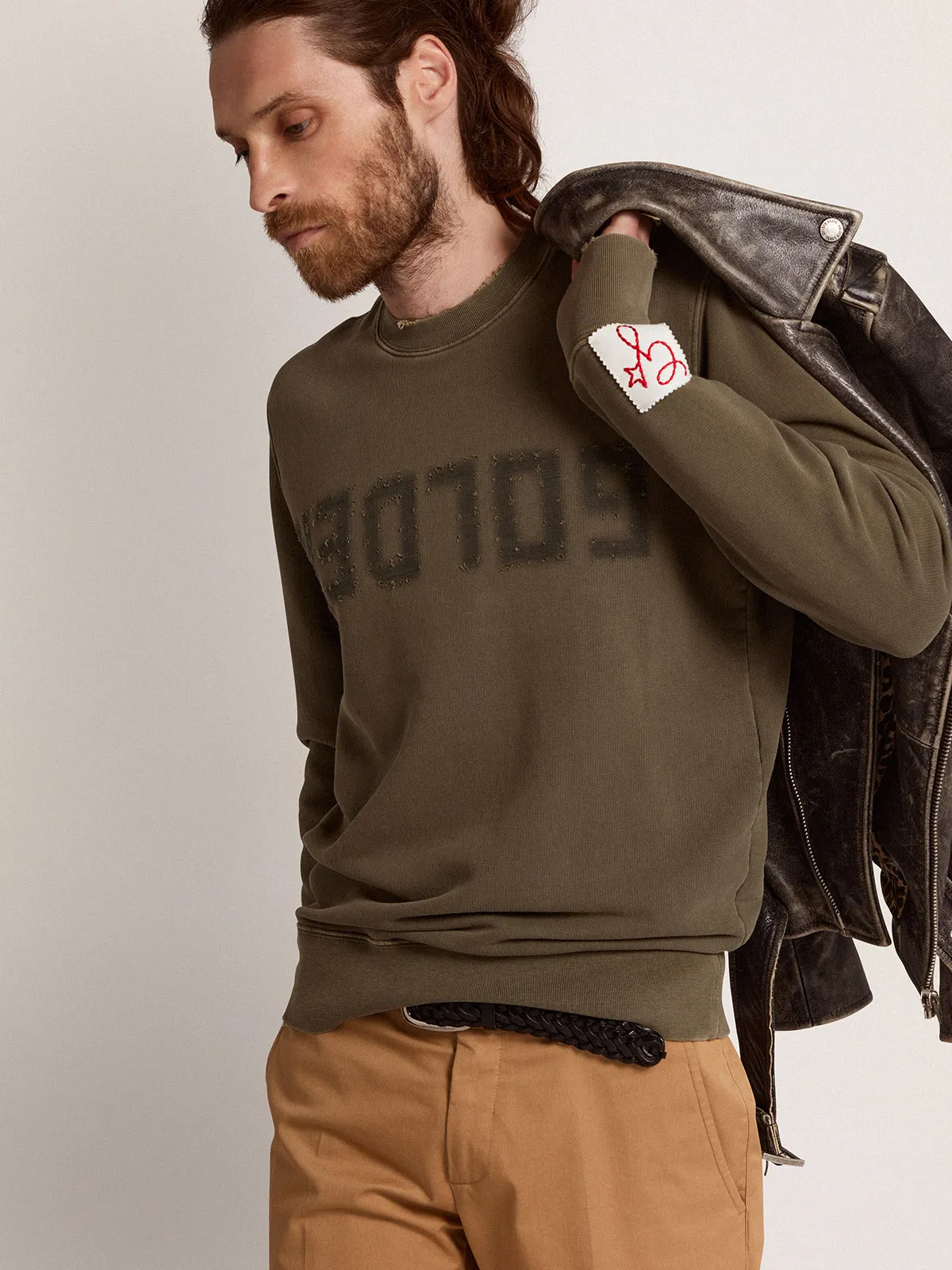 Men's olive green sweatshirt with Golden lettering