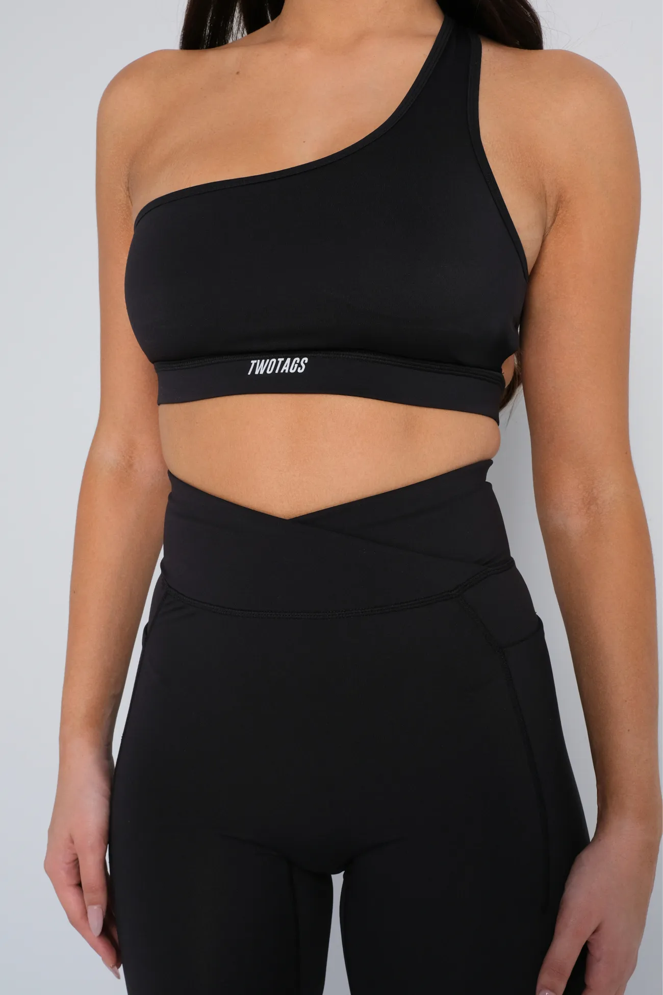 Movement One Shoulder Sports Bra - Black