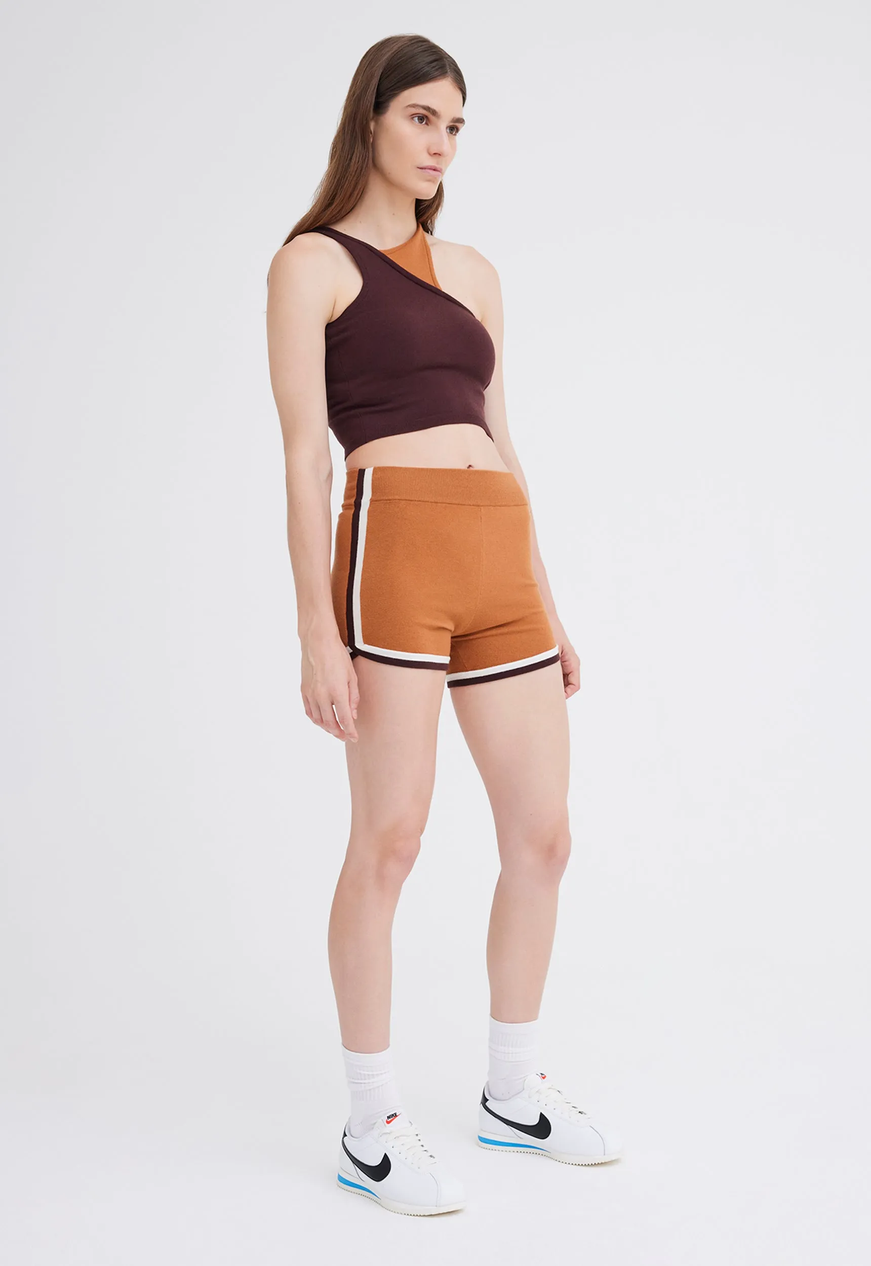 NAGNATA Retro Short 2.0 - Bronze/ Merlot