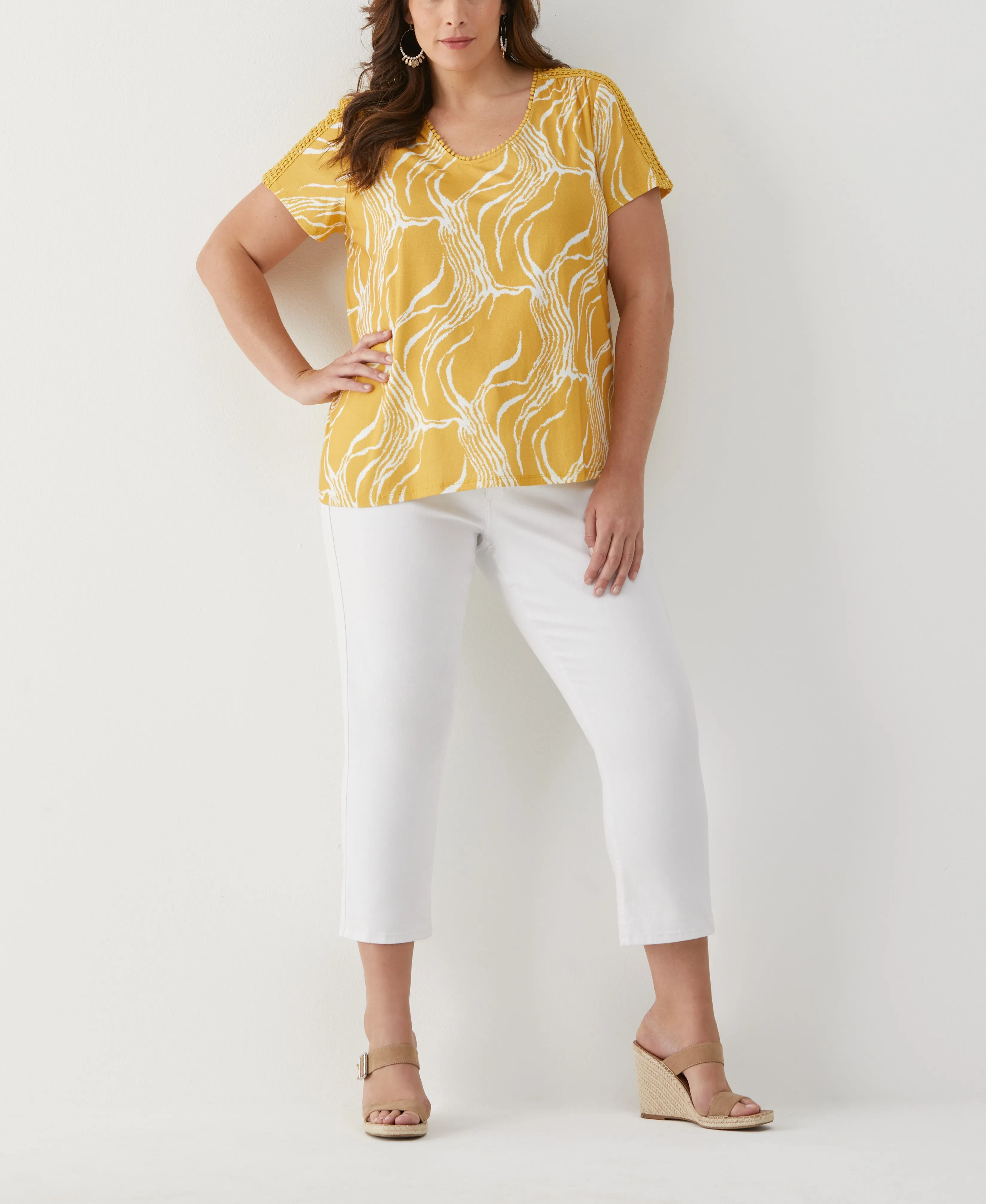 Plus Size Ripple Print Dot Trim Tee