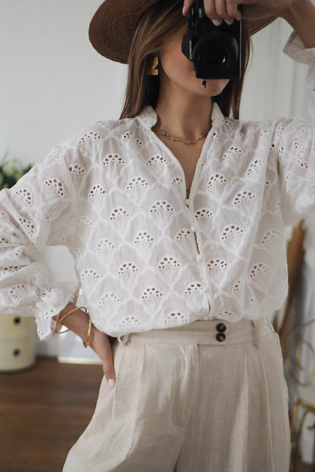 White Fanshaped Lace Hollow out Split Neck Puff Sleeve Blouse