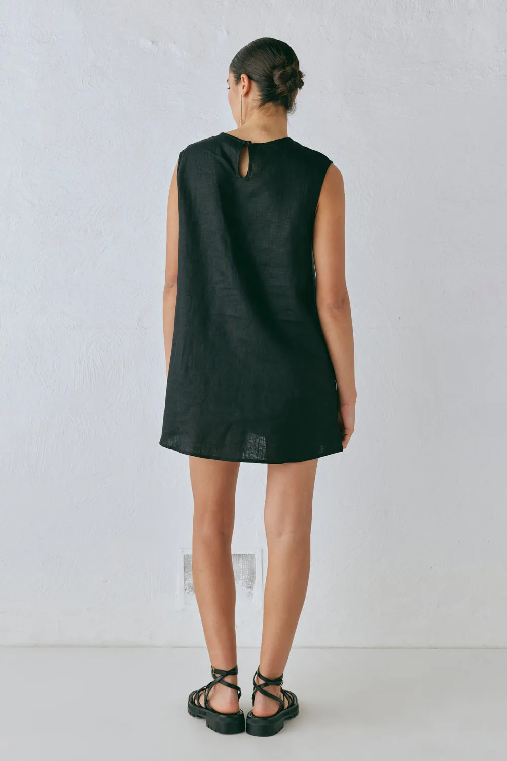 Yuri Linen Mini Dress Black