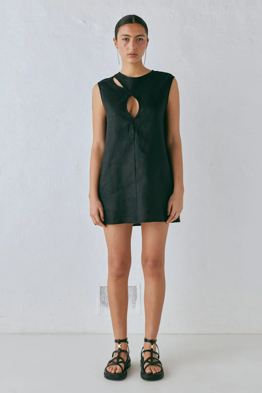 Yuri Linen Mini Dress Black